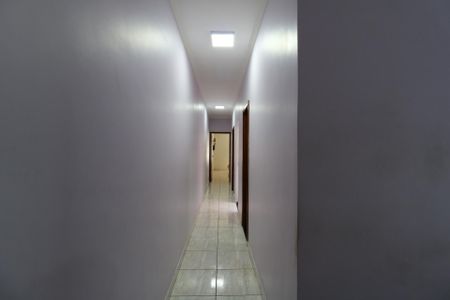Casa à venda com 137m², 3 quartos e 2 vagasCorredor piso superior