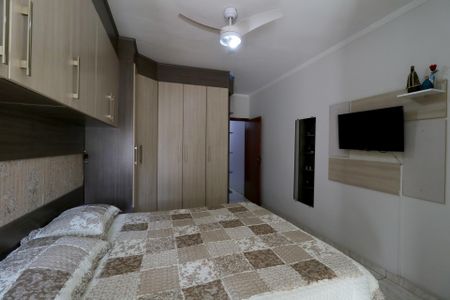 Casa à venda com 137m², 3 quartos e 2 vagasSuíte