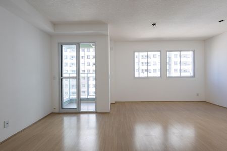 Apartamento para alugar com 32m², 1 quarto e sem vaga Apartamento para alugar com 32m², 1 quarto e sem vagaSala / Quarto / Cozinha
