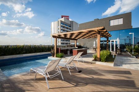 Studio para alugar com 40m², 1 quarto e 1 vaga Studio para alugar com 40m², 1 quarto e 1 vagaÁrea comum - Piscina
