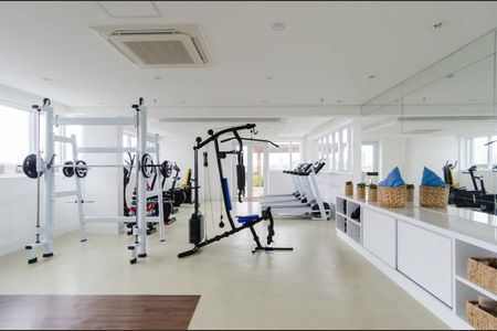 Studio para alugar com 40m², 1 quarto e 1 vaga Studio para alugar com 40m², 1 quarto e 1 vagaÁrea comum - Academia