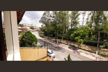 Casa à venda com 436m², 5 quartos e 4 vagas Casa à venda com 436m², 5 quartos e 4 vagasVista do Escritório