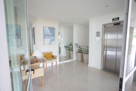 Apartamento para alugar com 62m², 2 quartos e 1 vagaHall do Elevador