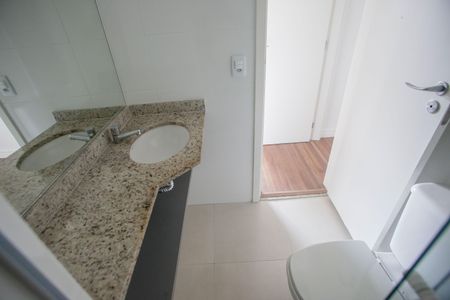 Apartamento para alugar com 62m², 2 quartos e 1 vagaBanheiro da Suíte