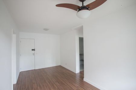 Apartamento para alugar com 62m², 2 quartos e 1 vagaSala
