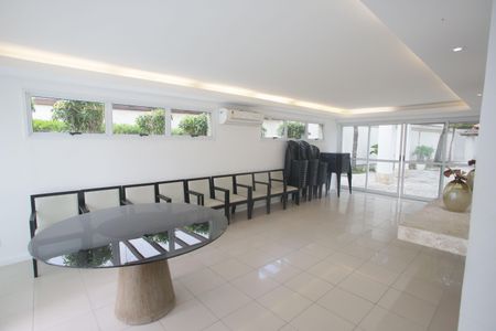 Apartamento para alugar com 62m², 2 quartos e 1 vagaÁrea comum - Salão de festas