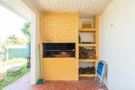 Casa à venda com 175m², 3 quartos e 2 vagasChurrasqueira