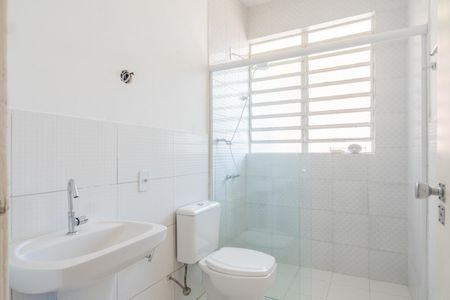 Casa à venda com 175m², 3 quartos e 2 vagasBanheiro Social