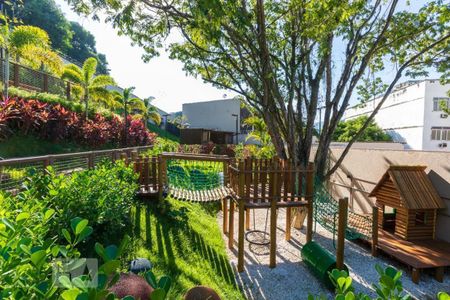 Apartamento à venda com 65m², 3 quartos e 1 vagaÁrea comum - Playground