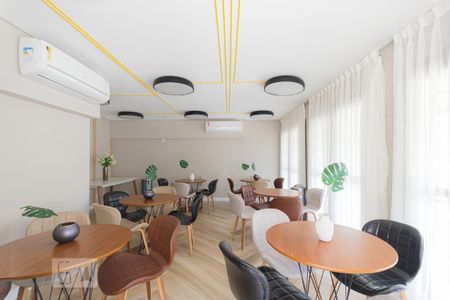 Apartamento à venda com 65m², 3 quartos e 1 vagaÁrea comum - Salão de festas