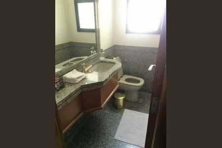 Apartamento à venda com 230m², 4 quartos e 3 vagas