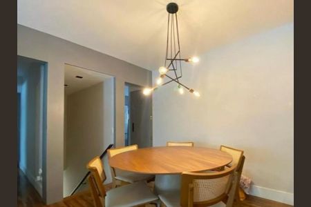 Apartamento à venda com 220m², 4 quartos e 3 vagas