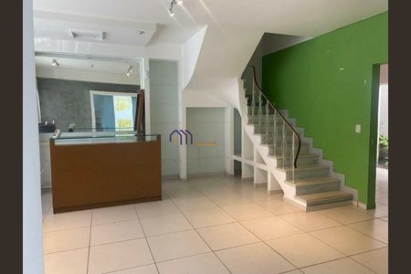 Casa à venda com 200m², 3 quartos e 3 vagas