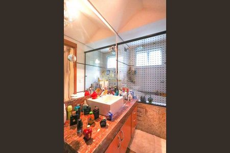 Casa à venda com 780m², 4 quartos e 3 vagas