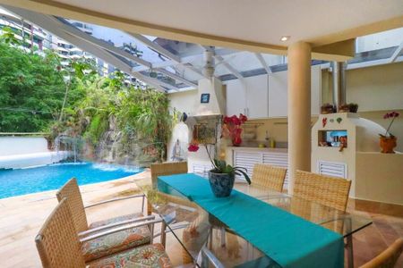 Casa à venda com 780m², 4 quartos e 3 vagas