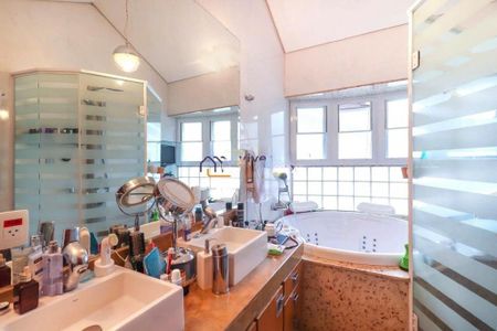 Casa à venda com 780m², 4 quartos e 3 vagas