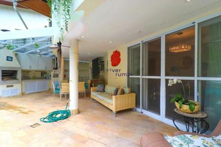 Casa à venda com 780m², 4 quartos e 3 vagas