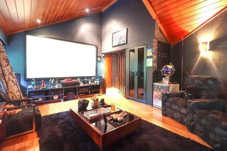 Casa à venda com 780m², 4 quartos e 3 vagas