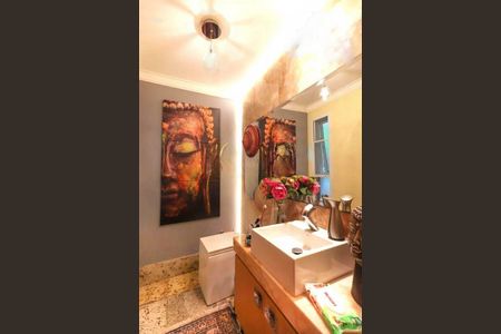 Casa à venda com 780m², 4 quartos e 3 vagas