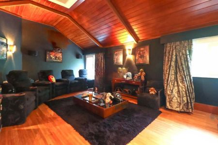 Casa à venda com 780m², 4 quartos e 3 vagas