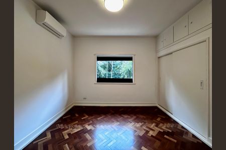 Casa à venda com 490m², 4 quartos e 7 vagasQuarto 1