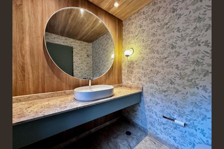 Casa à venda com 490m², 4 quartos e 7 vagasLavabo