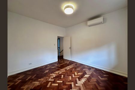 Casa à venda com 490m², 4 quartos e 7 vagasQuarto 1