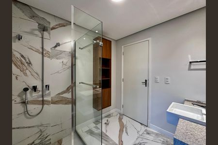 Casa à venda com 490m², 4 quartos e 7 vagasBanheiro Social