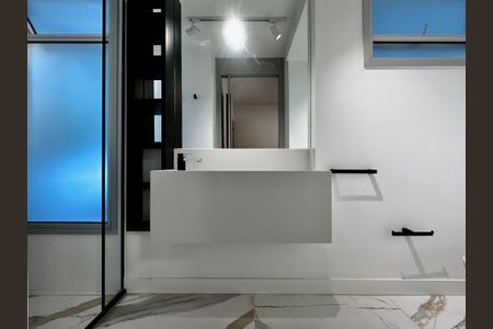 Casa à venda com 490m², 4 quartos e 7 vagasBanheiro Suíte 3 Térreo