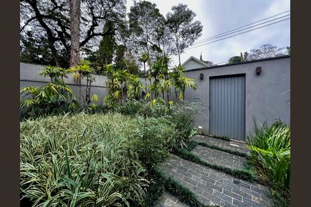 Casa à venda com 490m², 4 quartos e 7 vagasEntrada