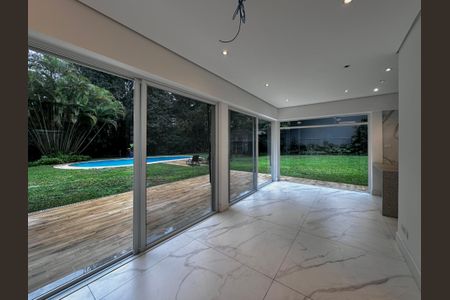 Casa à venda com 490m², 4 quartos e 7 vagasTerraço Gourmet