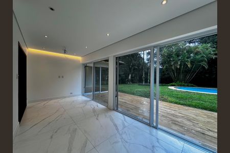 Casa à venda com 490m², 4 quartos e 7 vagasTerraço Gourmet