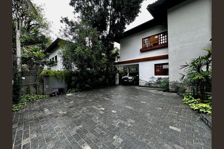 Casa à venda com 490m², 4 quartos e 7 vagasGaragem