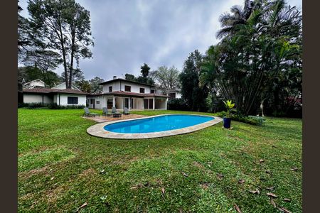 Casa à venda com 490m², 4 quartos e 7 vagasQuintal
