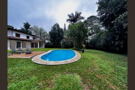 Casa à venda com 490m², 4 quartos e 7 vagasQuintal