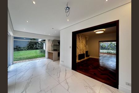 Casa à venda com 490m², 4 quartos e 7 vagasTerraço Gourmet