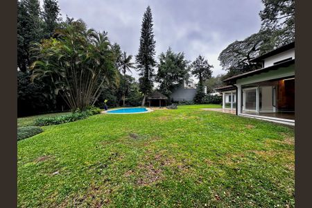 Casa à venda com 490m², 4 quartos e 7 vagasQuintal