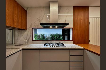 Casa à venda com 490m², 4 quartos e 7 vagasCozinha