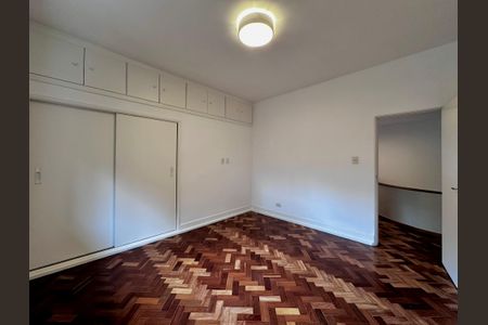 Casa à venda com 490m², 4 quartos e 7 vagasQuarto 1