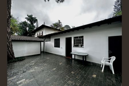 Casa à venda com 490m², 4 quartos e 7 vagasQuintal