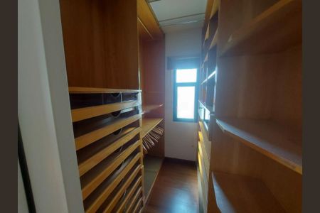 Apartamento à venda com 164m², 4 quartos e 3 vagas