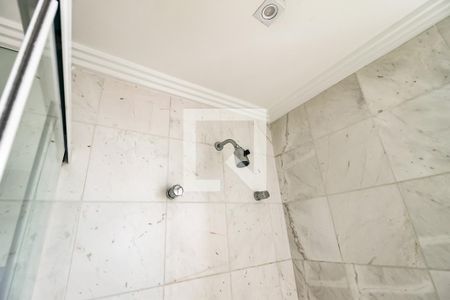 Apartamento à venda com 309m², 5 quartos e 4 vagas Apartamento à venda com 309m², 5 quartos e 4 vagasBanheiro da Suíte 1