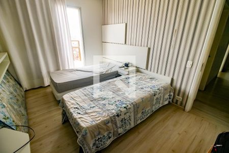 Apartamento à venda com 309m², 5 quartos e 4 vagas Apartamento à venda com 309m², 5 quartos e 4 vagasQuarto 2
