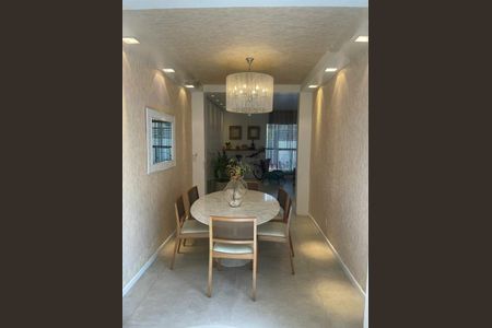 Casa à venda com 175m², 3 quartos e 4 vagas