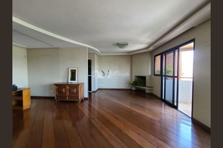Apartamento à venda com 140m², 3 quartos e 3 vagas