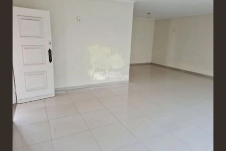 Casa para alugar com 333m², 5 quartos e 5 vagas