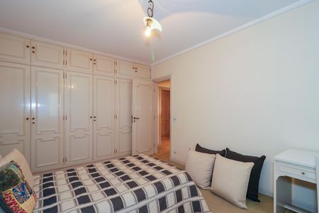 Apartamento à venda com 945m², 4 quartos e 4 vagas Apartamento à venda com 945m², 4 quartos e 4 vagasSuíte 2