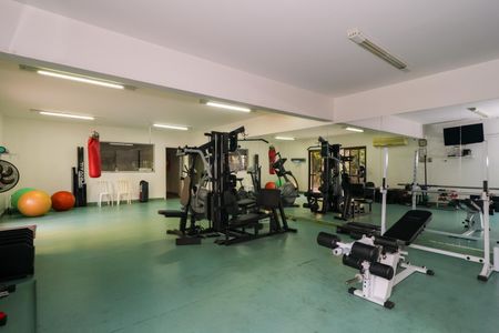Apartamento à venda com 945m², 4 quartos e 4 vagas Apartamento à venda com 945m², 4 quartos e 4 vagasÁrea comum - Academia