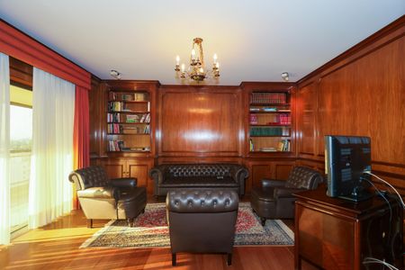 Apartamento à venda com 945m², 4 quartos e 4 vagas Apartamento à venda com 945m², 4 quartos e 4 vagasSala de TV/Quarto 4