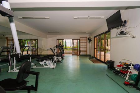 Apartamento à venda com 945m², 4 quartos e 4 vagas Apartamento à venda com 945m², 4 quartos e 4 vagasÁrea comum - Academia